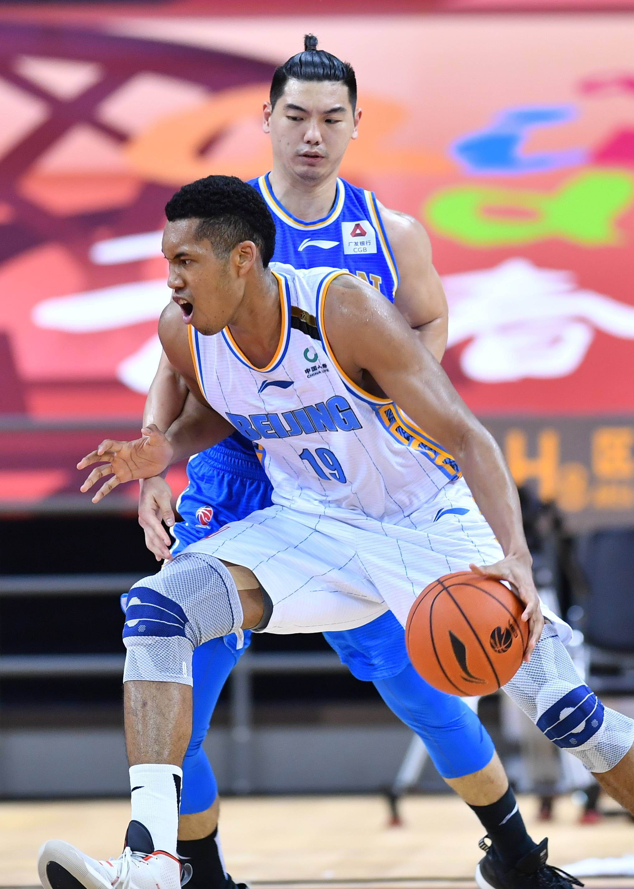 球队对活塞 球队对活塞