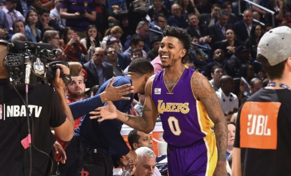 战术选择与 战术选择与