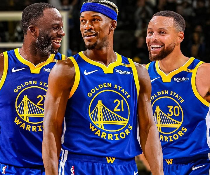 距墙一步 距墙一步