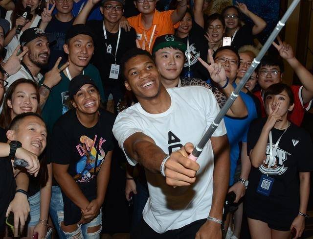 樊振东斩获留洋生涯第一冠